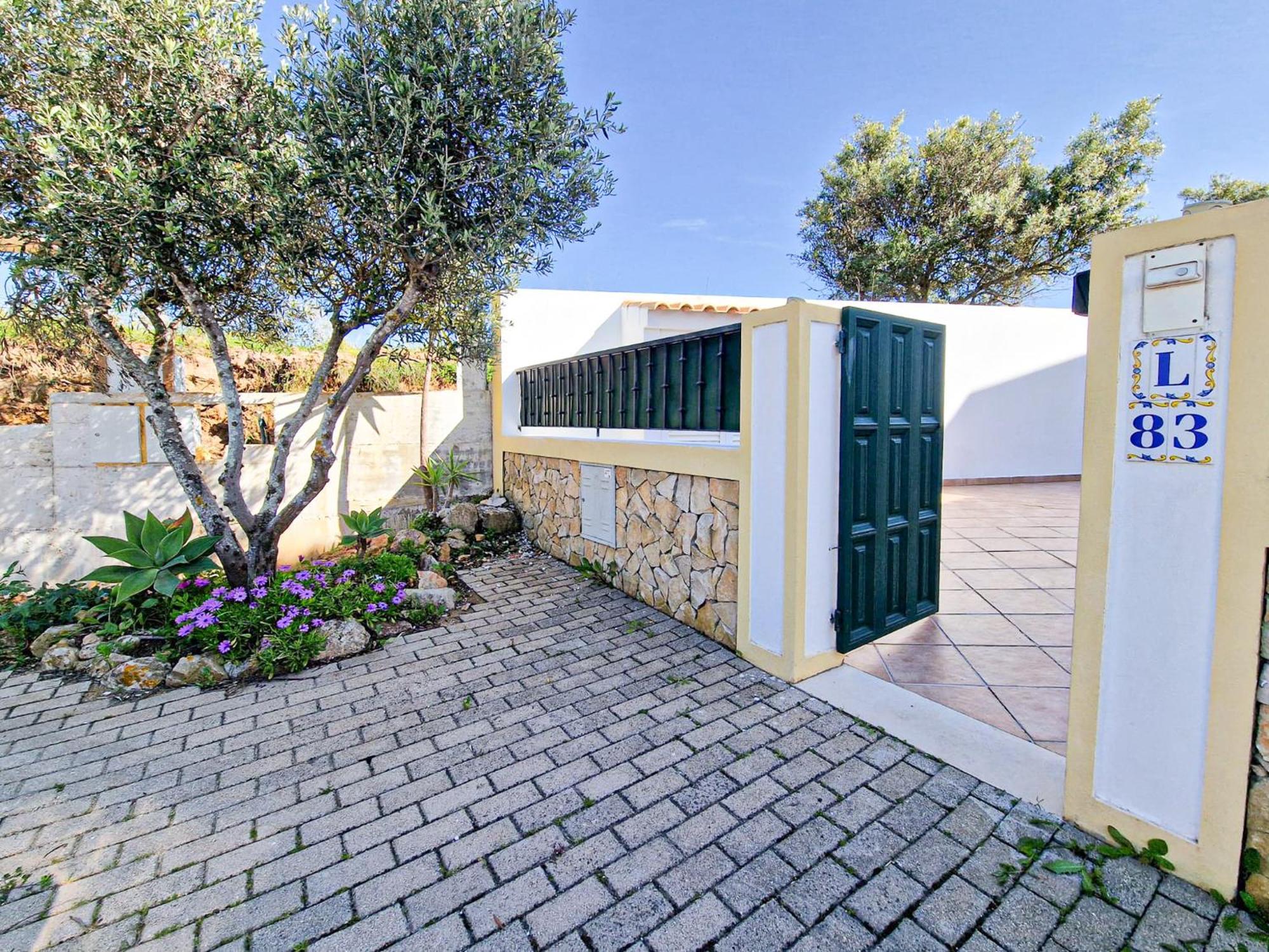 Tio Pedro - Swimming Pool - For Families- By Bedzy Villa *