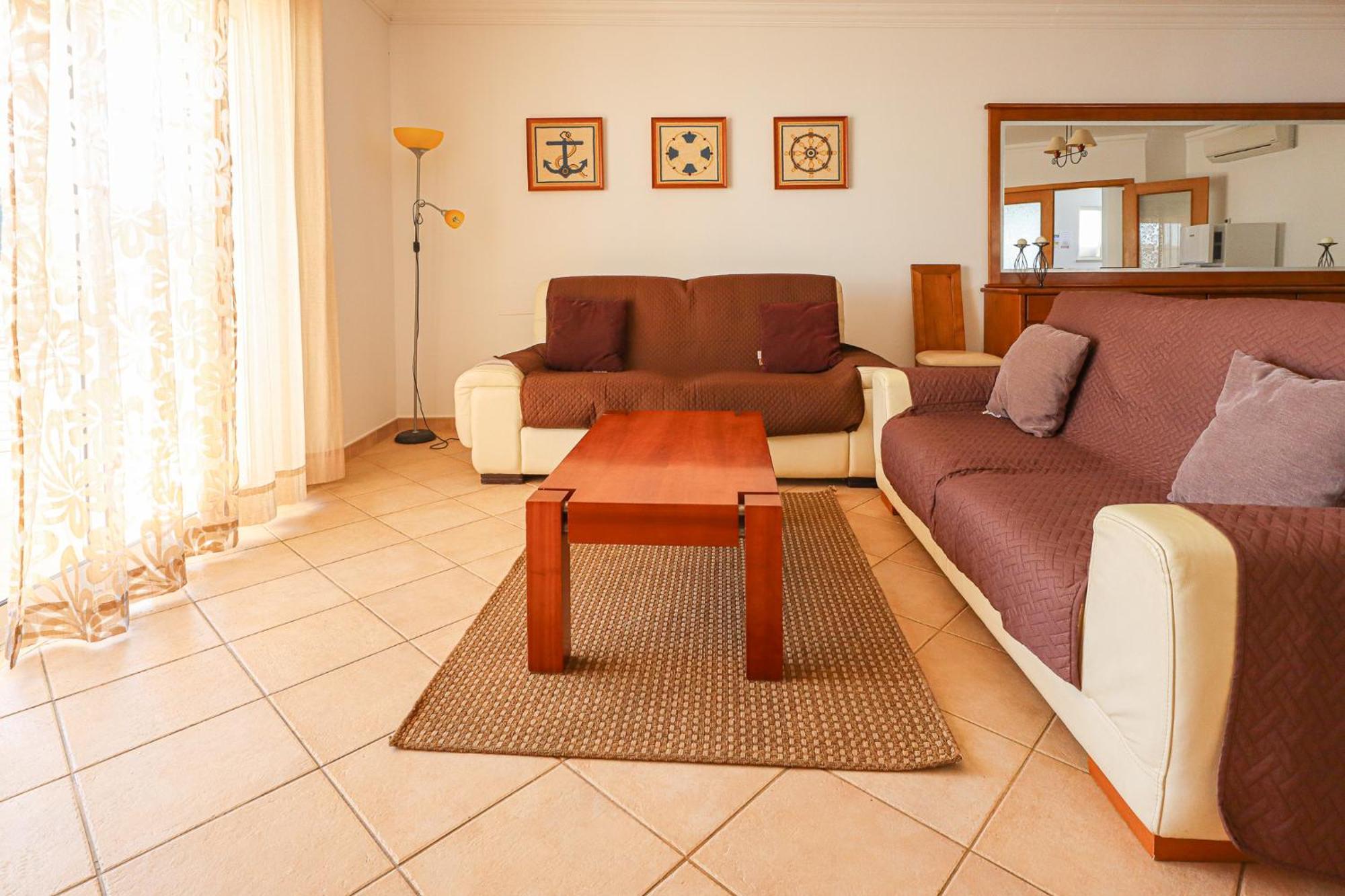 Tio Pedro - Swimming Pool - For Families- By Bedzy Villa Albufeira