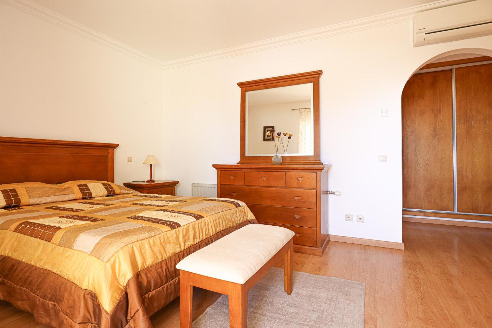 Tio Pedro - Swimming Pool - For Families- By Bedzy Villa Albufeira