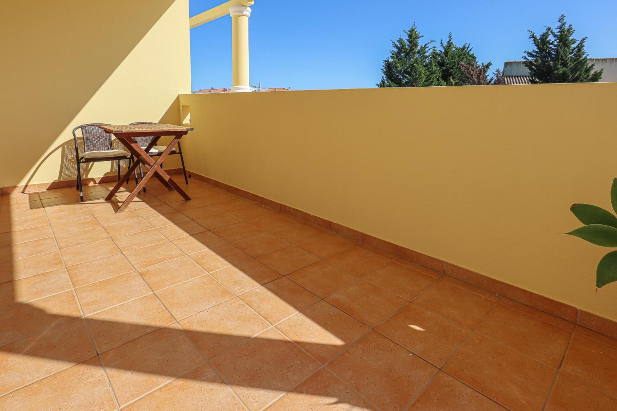 Tio Pedro - Swimming Pool - For Families- By Bedzy * Albufeira