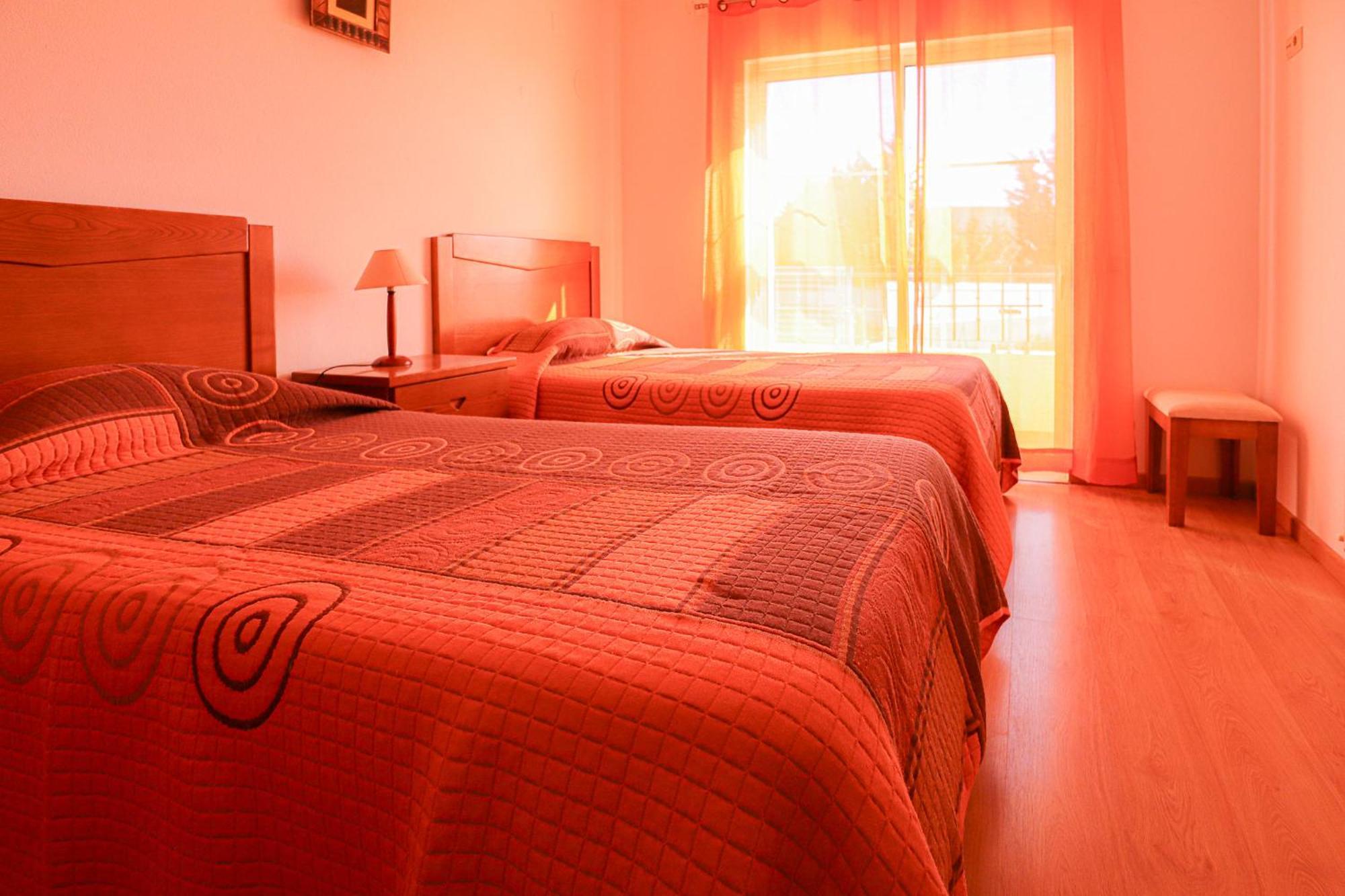Tio Pedro - Swimming Pool - For Families- By Bedzy Albufeira