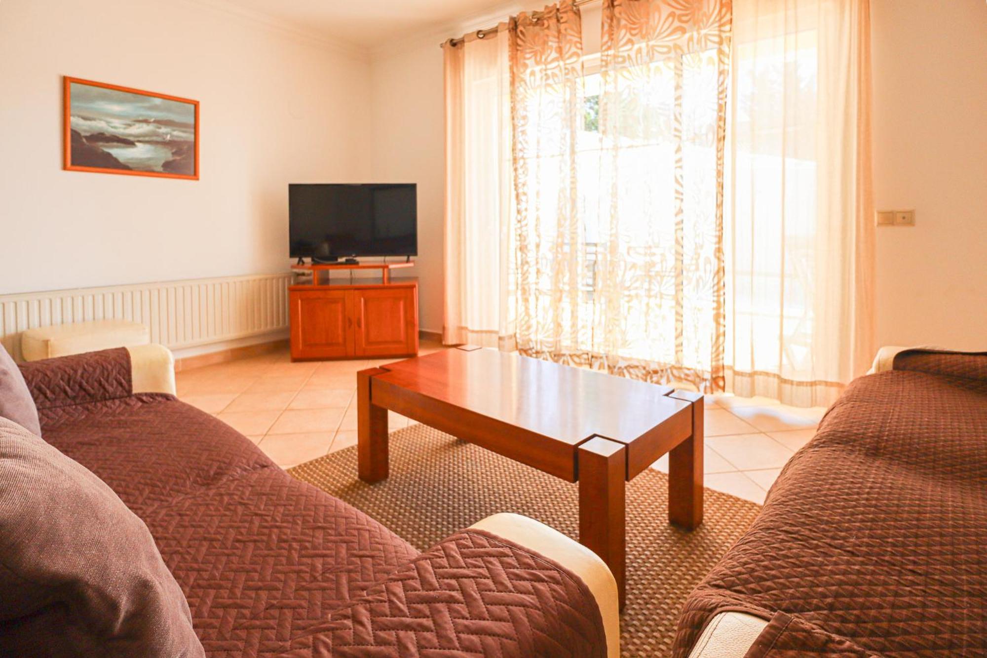 Villa Tio Pedro - Swimming Pool - For Families- By Bedzy *
